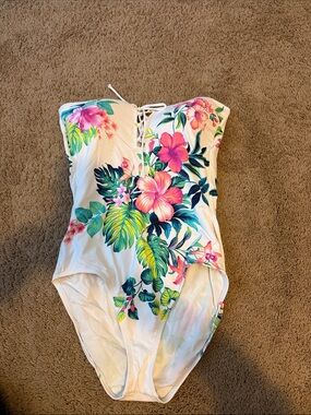 Tommy Bahama white floral one piece swimsuit size 14